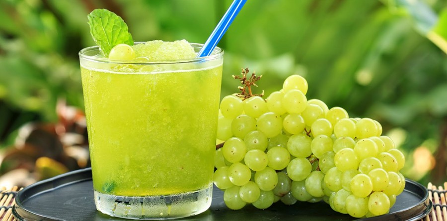 Suco de Água de Coco, Uva Verde, Limão e Hortelã