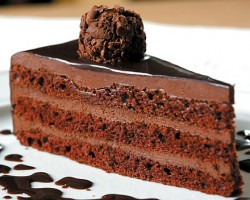 Bolo de chocolate com quinua