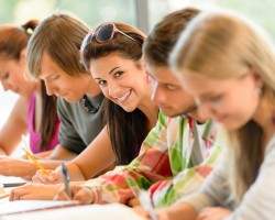 Uma boa noite de sono e alimentação balanceada são fundamentais para encararar o ENEM