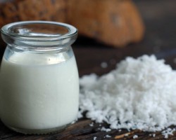 Leite de coco feito em casa