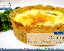 Quiche de quinoa e iogurte