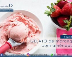 Gelato de morango com amêndoas
